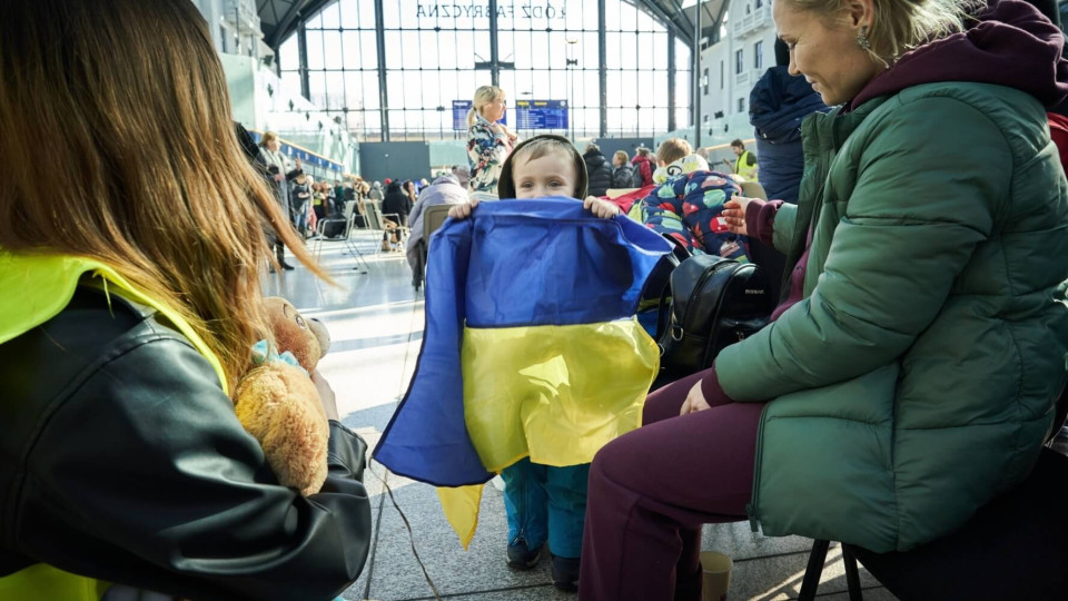 Польща продовжить виплати українським біженцям з дітьми, але є умова